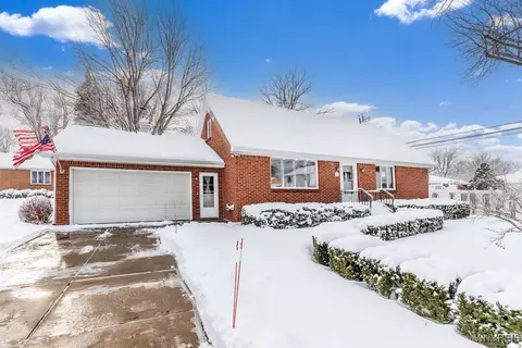 412 Frankhauser Rd, Amherst, NY 14221