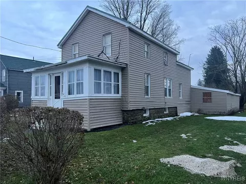 57 N Main St, Franklinville, NY 14737