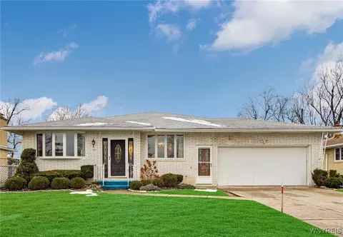 22 Bobby Dr, Depew, NY 14043