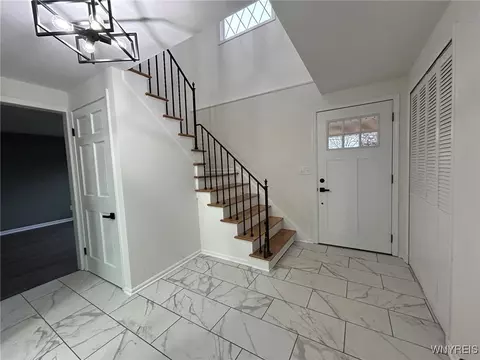 9 Brookdale Dr, Amherst, NY 14221 photo 3