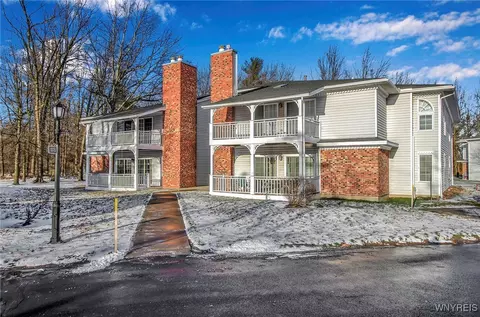 1075 Youngs Rd #C, Amherst, NY 14221