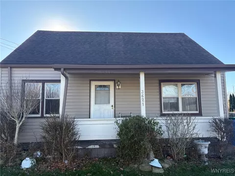 3621 Ely Ave, Niagara Falls, NY 14303