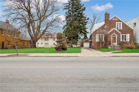 2025 Clinton St, Buffalo, NY 14206