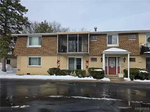 1112 Indian Church Rd #30, West Seneca, NY 14224