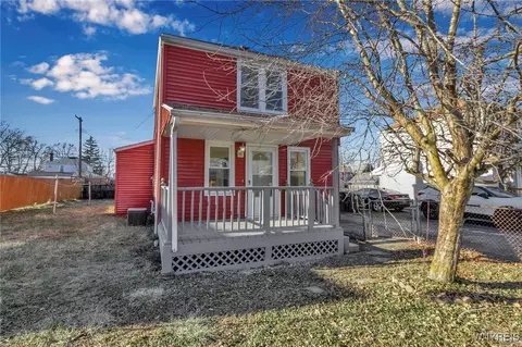 614 76th St, Niagara Falls, NY 14304