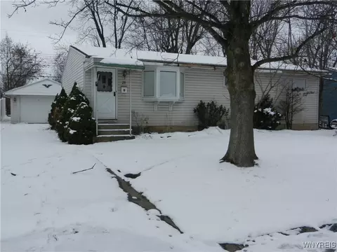 28 Pamela Dr, Depew, NY 14043