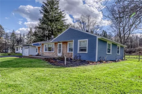 1103 Mount Pleasant Ave, Franklinville, NY 14737