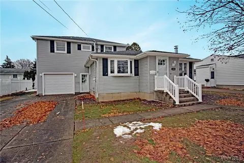 3727 Saxony Pl, Buffalo, NY 14219