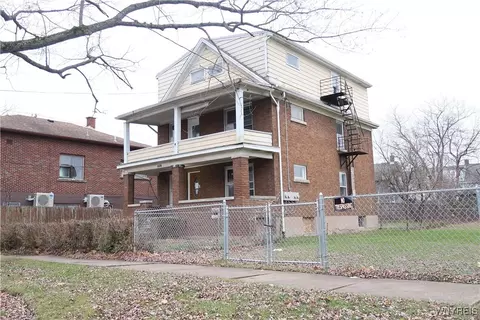 606 18th St, Niagara Falls, NY 14301