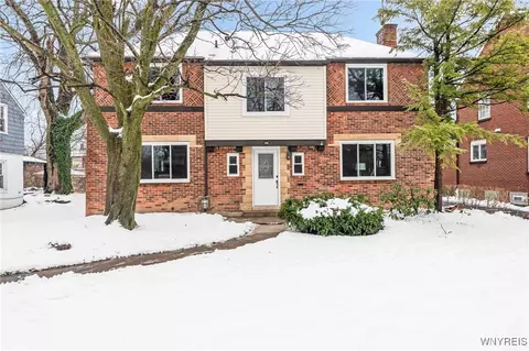 176 Mona Dr, Amherst, NY 14226