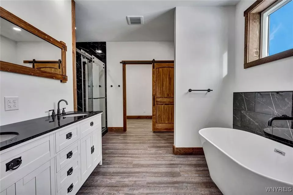Bath - 503 North St, Arcade, NY 14009 photo 2 of 2