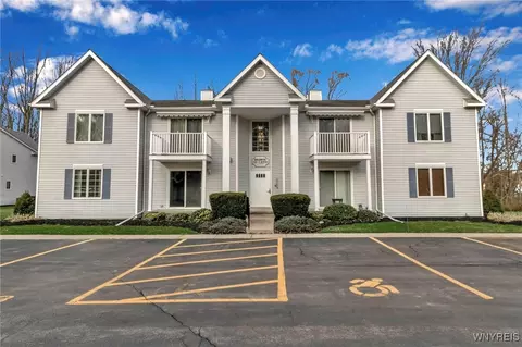 145 Chestnut St, Wilson, NY 14172