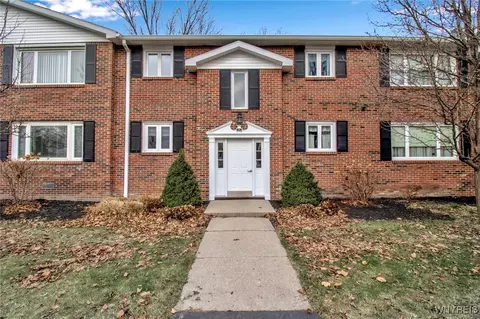 1031 Reserve Rd #5, West Seneca, NY 14224