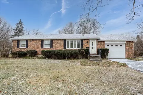 6321 Goodrich Rd, Clarence Center, NY 14032