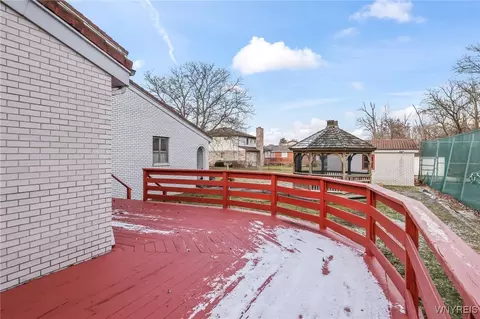 2075 Robert Dr, Niagara, NY 14304 photo 47