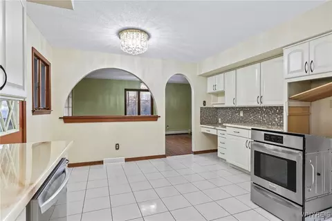 2075 Robert Dr, Niagara, NY 14304 photo 19