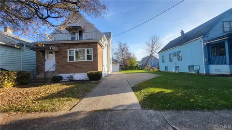 43 Newburgh Ave, Buffalo, NY 14211