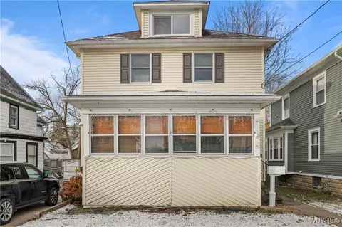 172 81st St, Niagara Falls, NY 14304