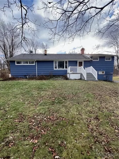 335 Dodge Rd, Getzville, NY 14068