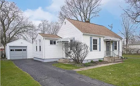 1052 Nash Rd, North Tonawanda, NY 14120
