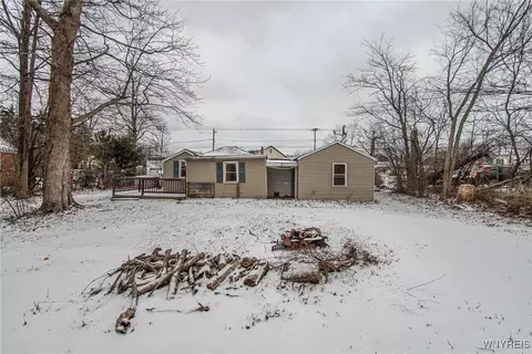 Exterior - 6861 Wayne Dr, Evans, NY 14047 photo 3 of 6