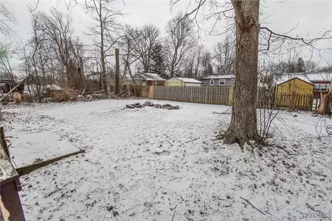 Exterior - 6861 Wayne Dr, Evans, NY 14047 photo 5 of 6