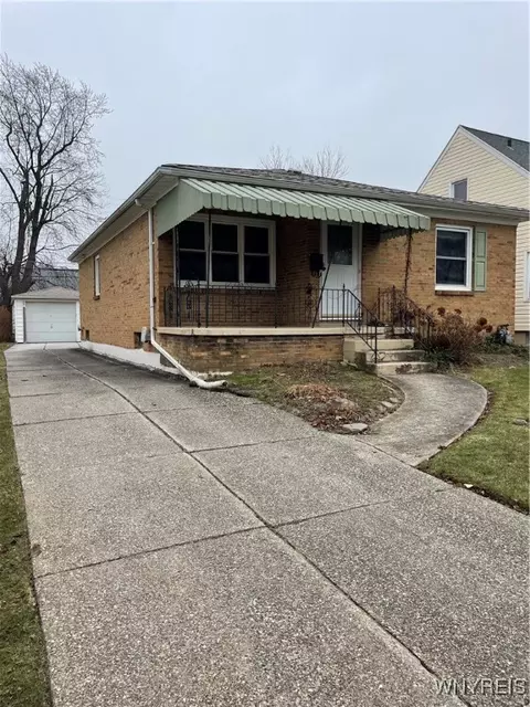 129 Claremont Ave, Buffalo, NY 14223