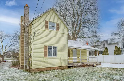 1663 Lockport Rd, Olcott, NY 14126 photo 3