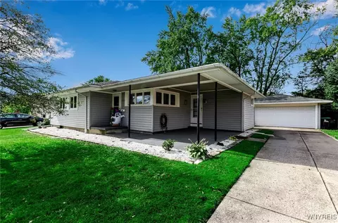 652 Lynbrook Ave, Tonawanda, NY 14150