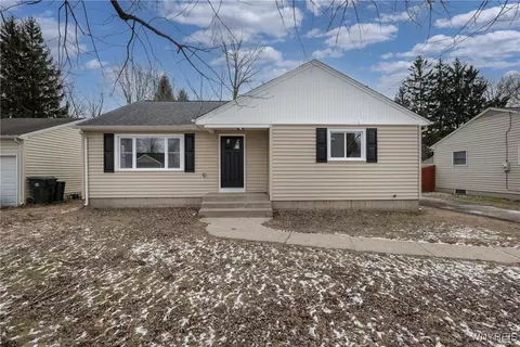 1747 Forbes St, North Tonawanda, NY 14120