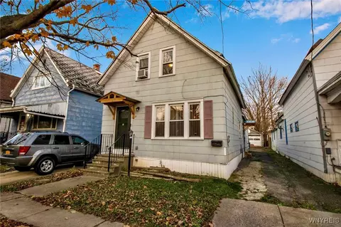31 Schiller St, Buffalo, NY 14206
