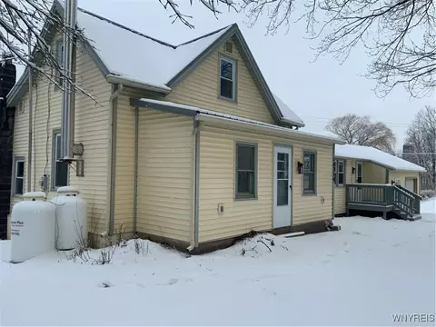 10319 Mill Rd, Ridgeway, NY 14103 photo 3