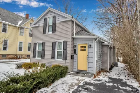314 Eagle St, Ridgeway, NY 14103