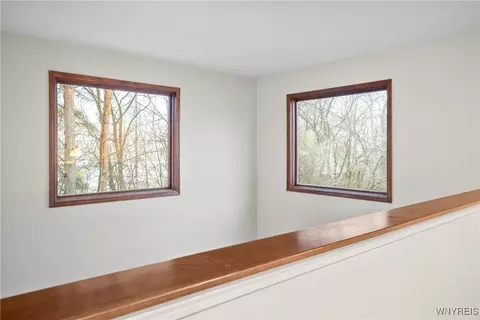 Entry Way - 1621 Old Manor Dr, Evans, NY 14047 photo 6 of 7