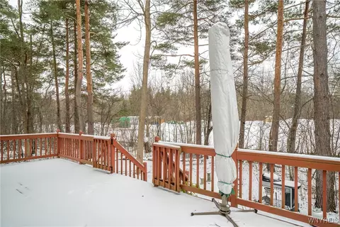 Exterior - 1621 Old Manor Dr, Evans, NY 14047 photo 4 of 6