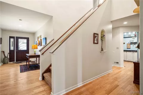 Entry Way - 1621 Old Manor Dr, Evans, NY 14047 photo 4 of 7