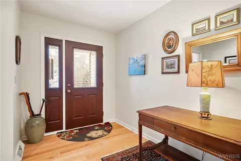 Entry Way - 1621 Old Manor Dr, Evans, NY 14047 photo 2 of 7