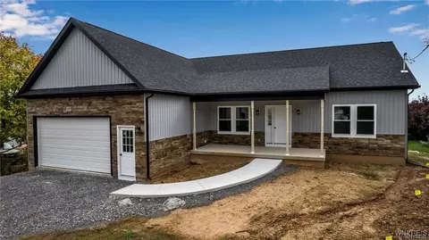 3329 Upper Mt Rd, Cambria, NY 14132