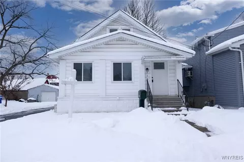 110 Flohr Ave, West Seneca, NY 14224
