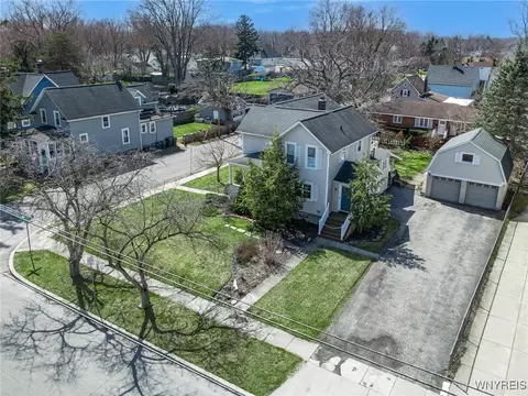 482 Old Falls Blvd, North Tonawanda, NY 14120