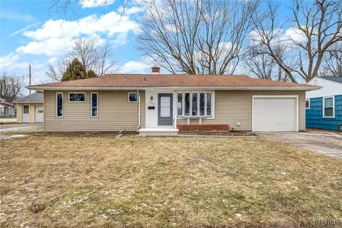 100 Overbrook Ave, Tonawanda, NY 14150