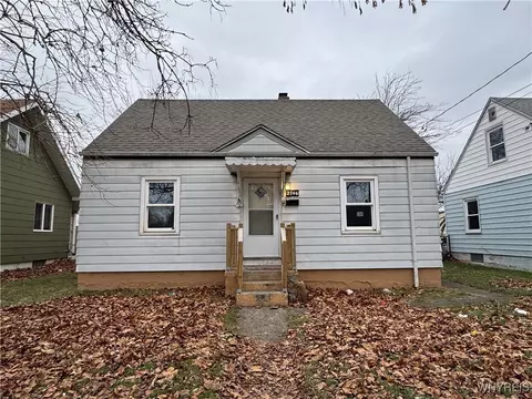 2746 Welch Ave, Niagara Falls, NY 14303