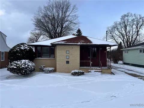 70 Slade Ave, West Seneca, NY 14224