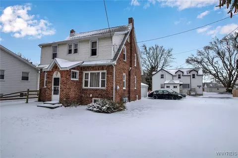 2821 William St, Cheektowaga, NY 14227
