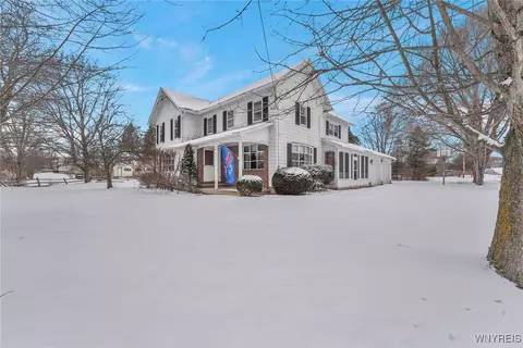 10889 Dugway Rd, Hume, NY 14745