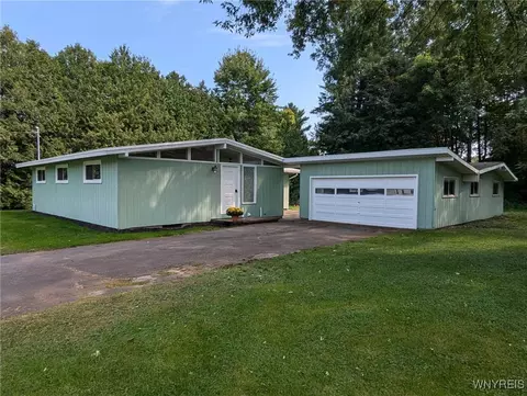 6290 Pleasant Dr, Lee, NY 13440