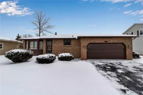 2236 Jagow Rd, Wheatfield, NY 14304