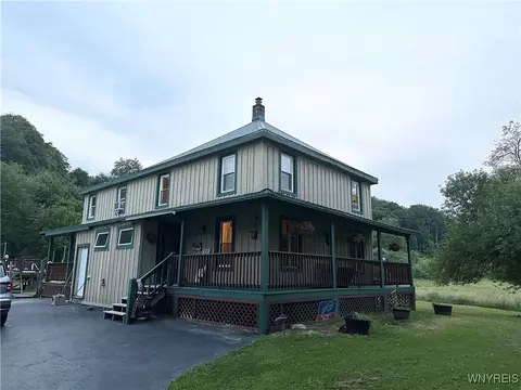 4455 Bear Hollow Rd, Great Valley, NY 14741