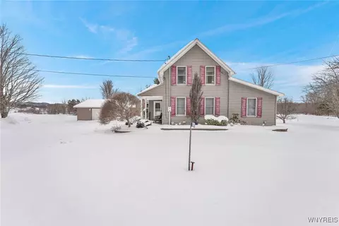 2070 Perry Rd, Java, NY 14113