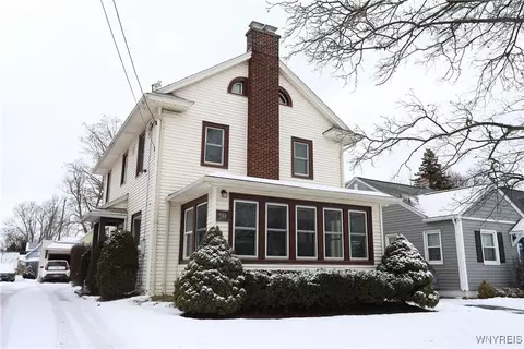 588 E Schenck St, North Tonawanda, NY 14120
